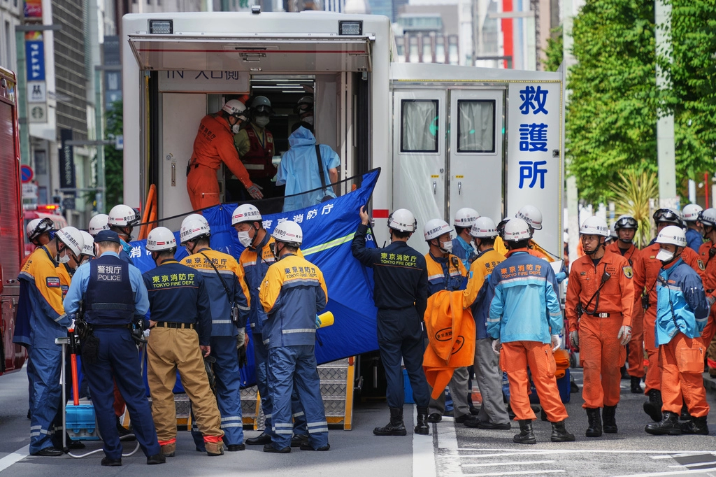Japan: Hospitalizovano 19 lica nakon udisanja nepoznate supstance u tržnom centru